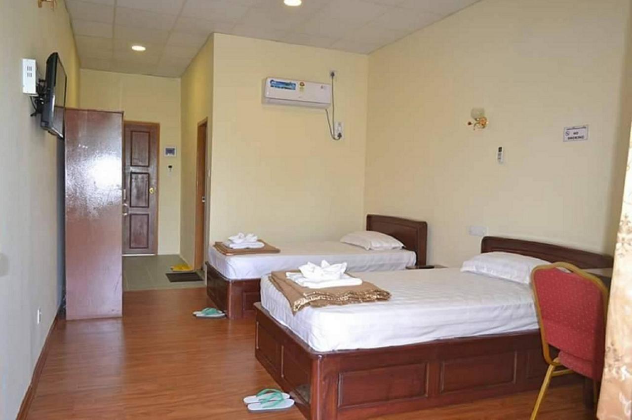 Diamond Popa Hotel Kyaukpadaung Buitenkant foto